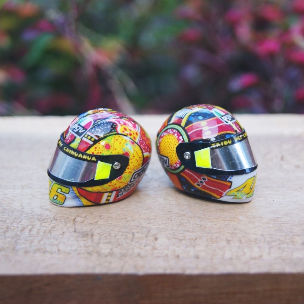 miniatur helm rossi 2007