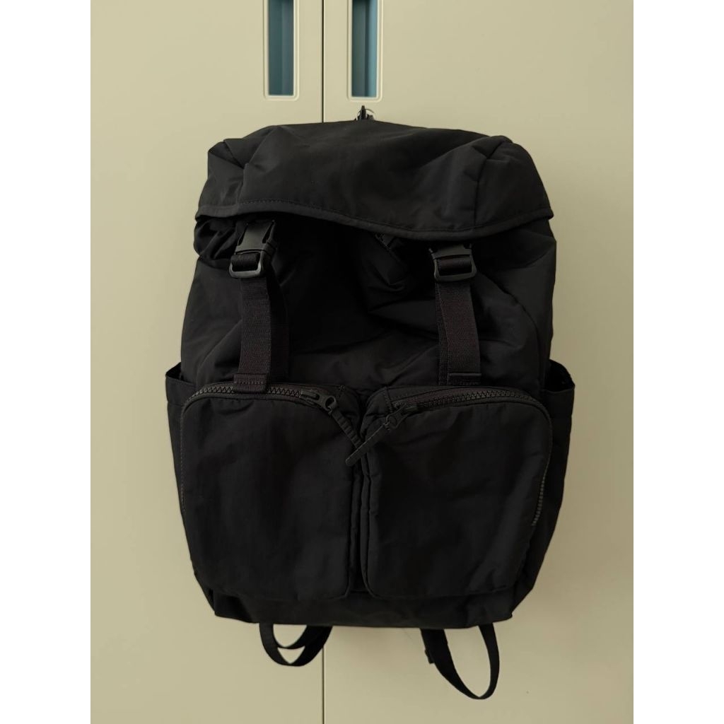 Tas Ransel Uniqlo Multi Saku