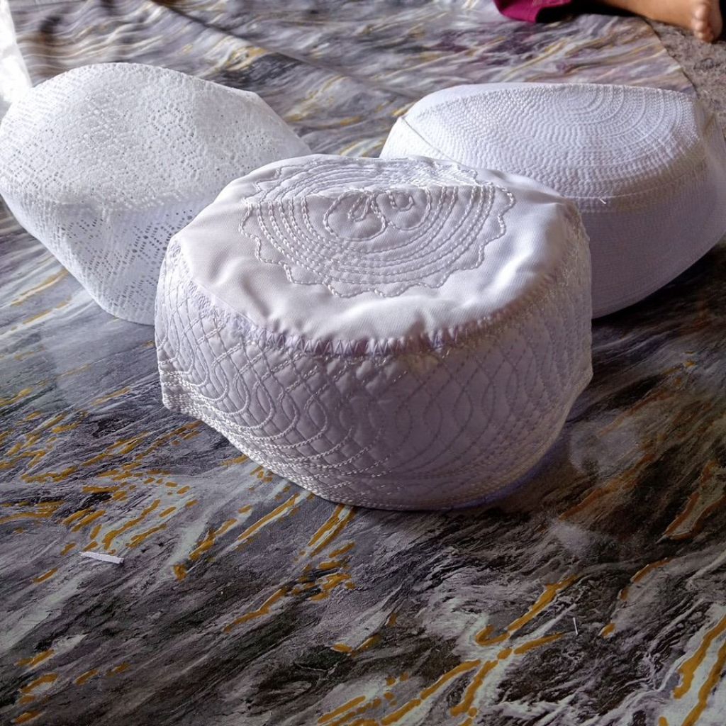 Kopiah dewasa / Kopiah putih / perlengkapam sholat