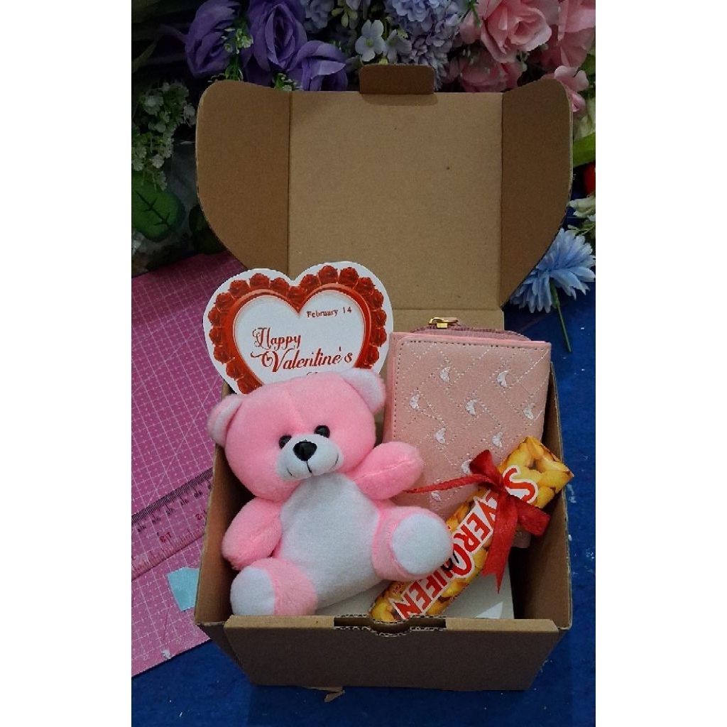 hadiah cewek Hadiah ulang tahun / Hadiah wisuda / Hadiah buat pacar / Hadiah Valentine / Hadiah semp