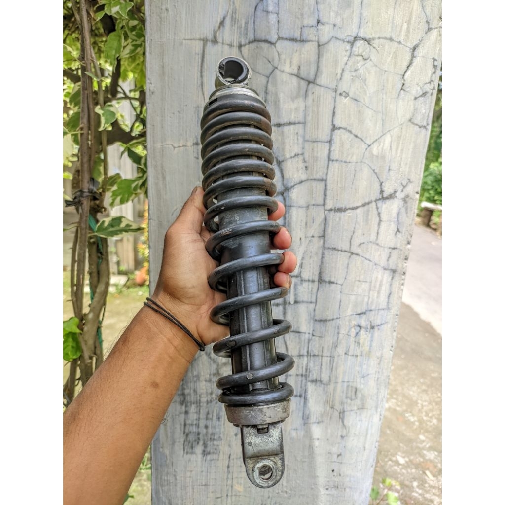 shock belakang honda beat karbu ori bekas