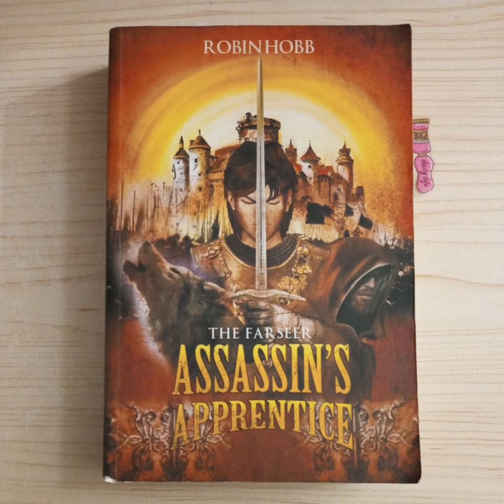 NOVEL THE FARSEER ASSASSINS APPRENTICE BY ROBIN HOBB