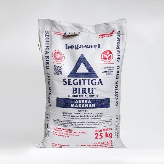 Tepung Terigu Curah MERK " Segitiga Biru " BOGASARI 1000gram