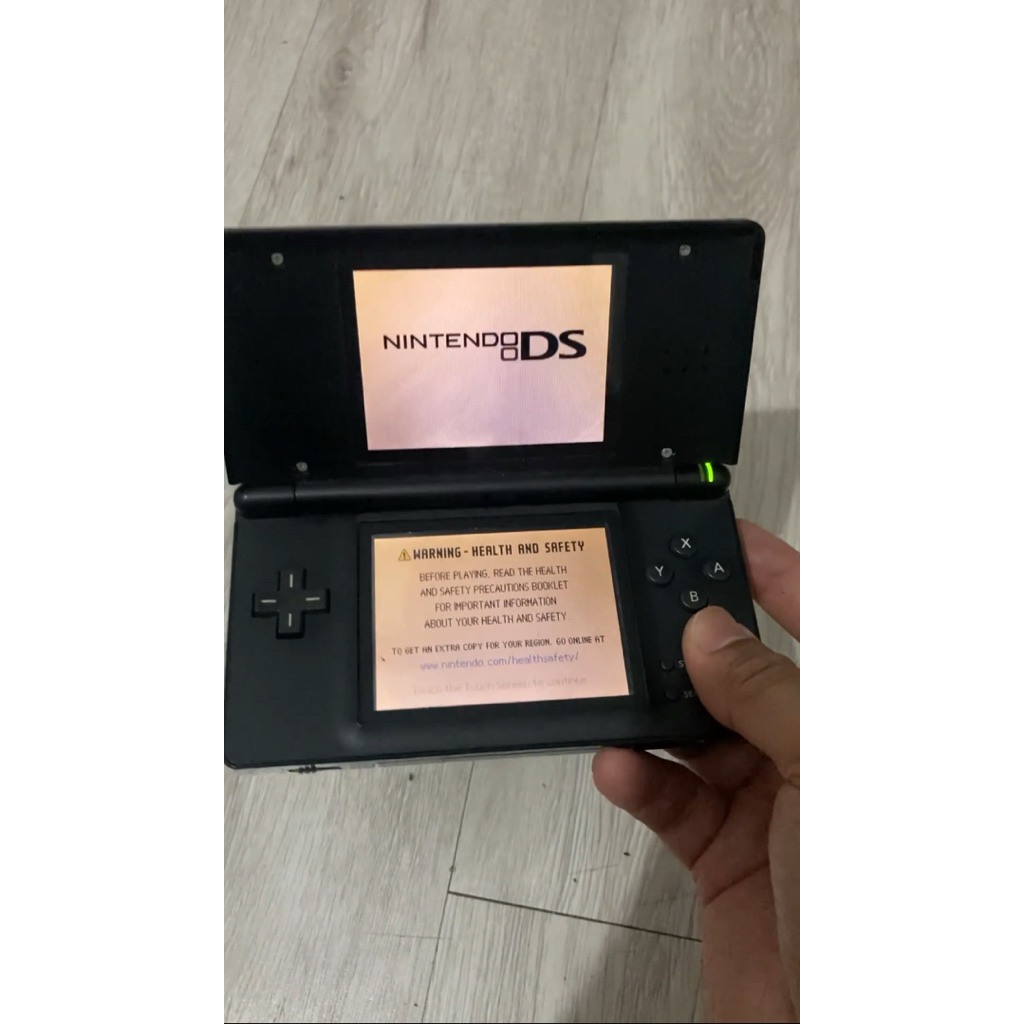 Nintendo DS Lite