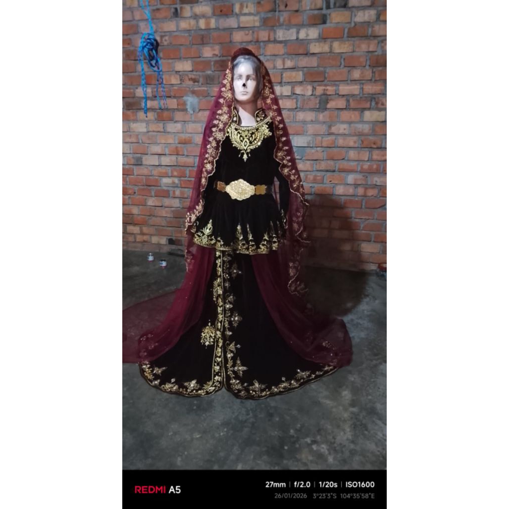baju pengantin adat Jambi modern