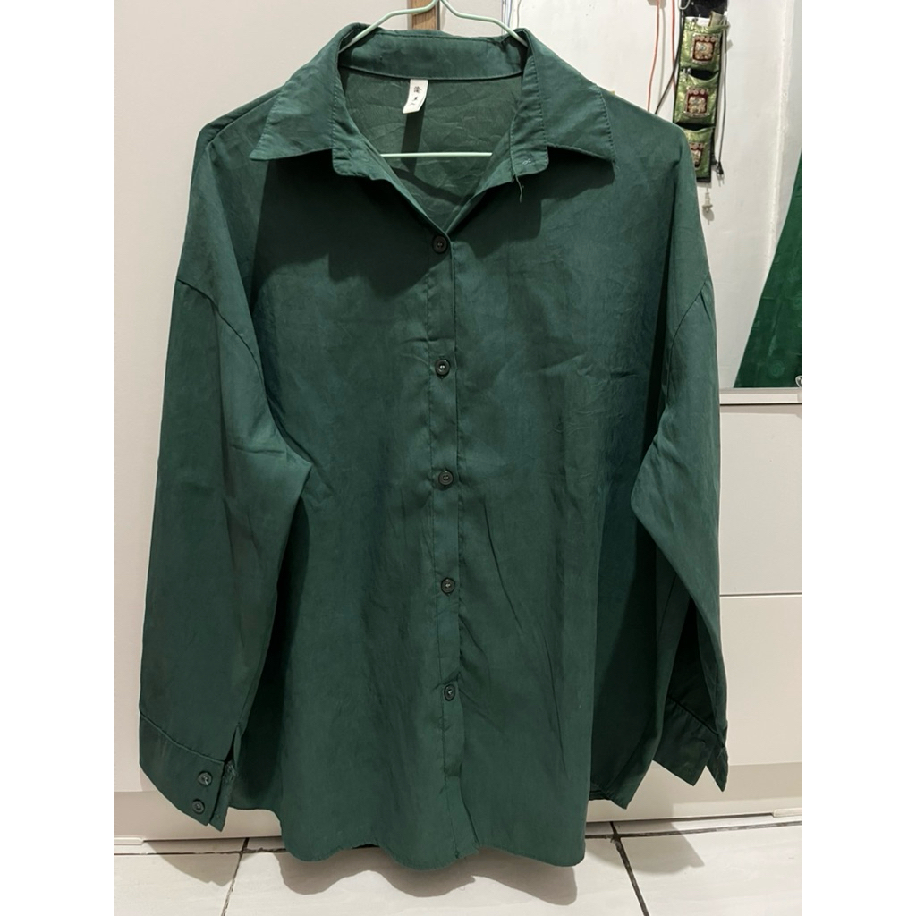Kemeja Wanita Hijau Botol Korduroy