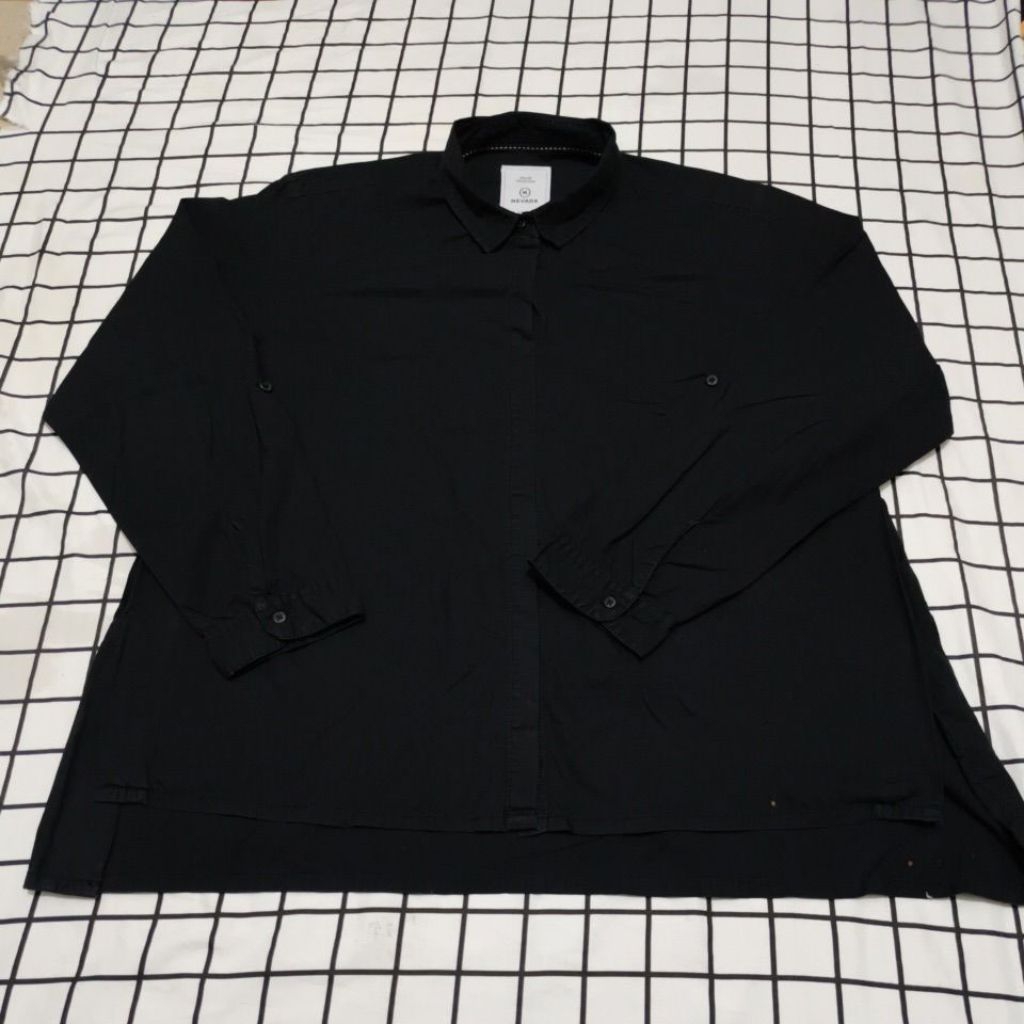 Kemeja Wanita Hitam Preloved Size XL || Nevada