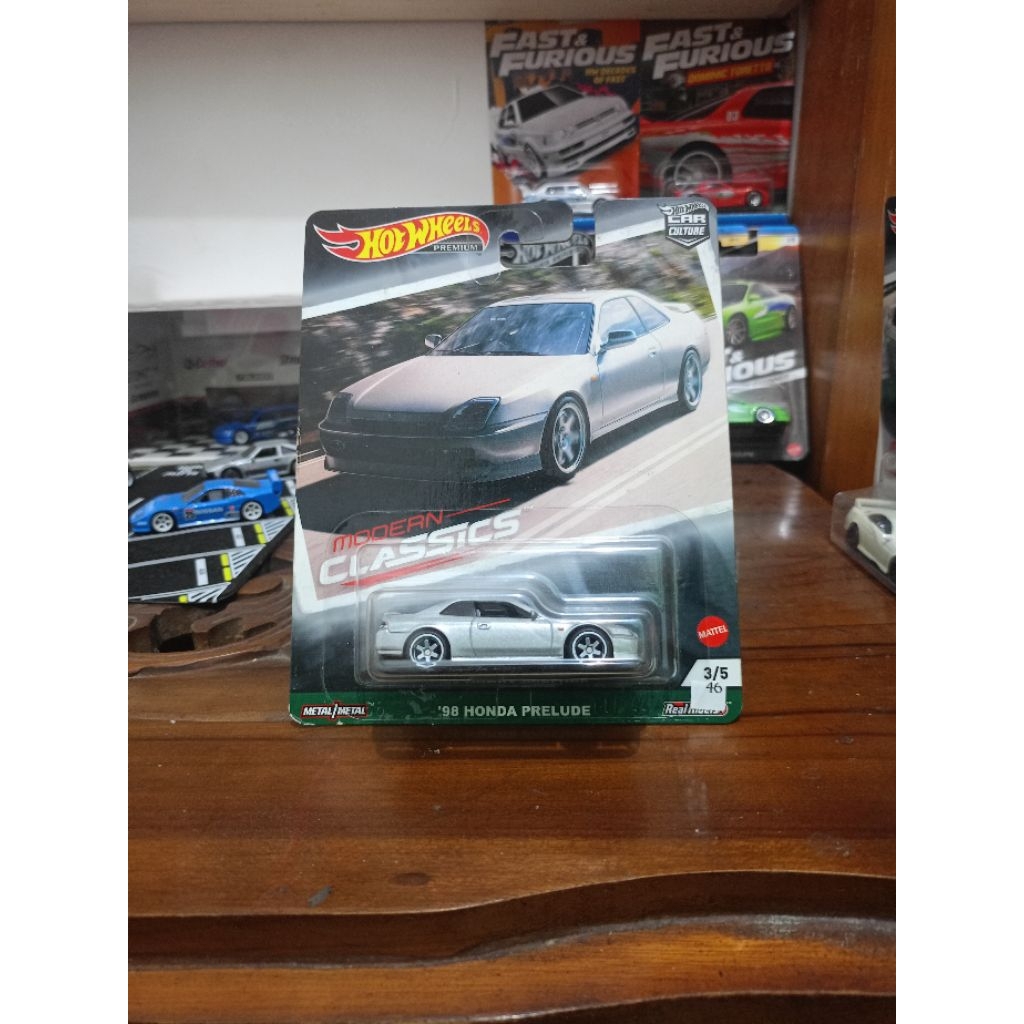 Hot Wheels Premium Modern Classic '98 Honda Prelude