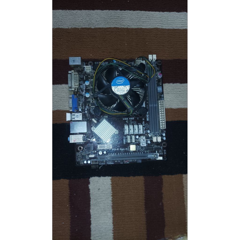 Motherboard ECS H61 LGA 1155 + INTEL CORE I3 2100