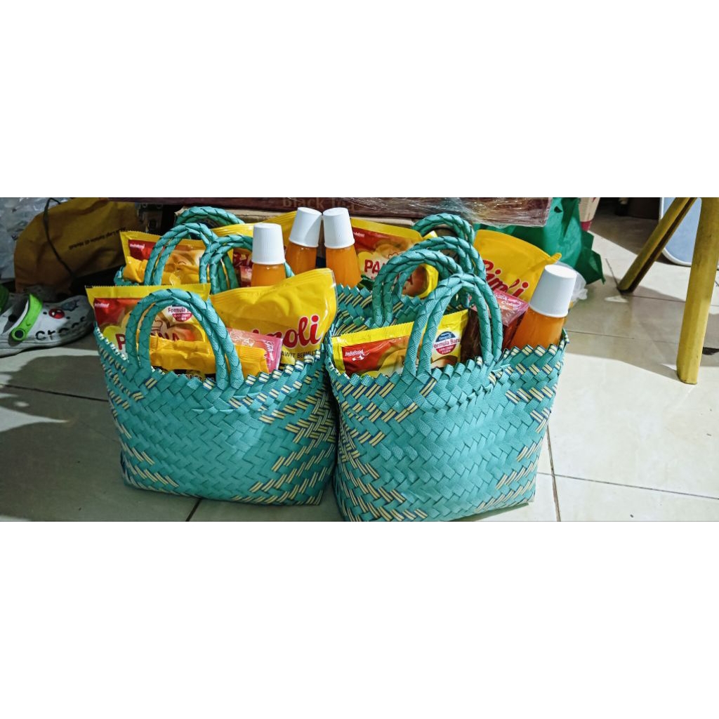 paket sembako tas anyaman