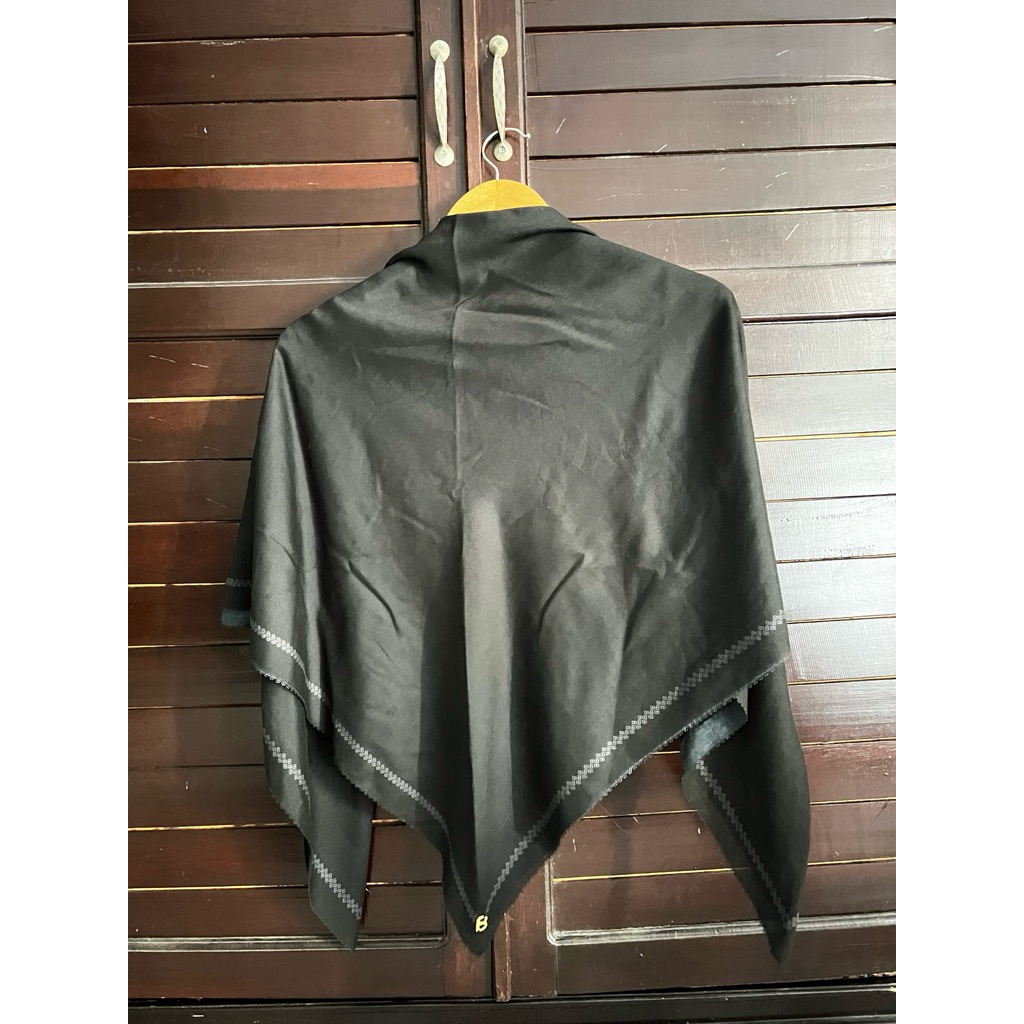 preloved hijab buttonscarves