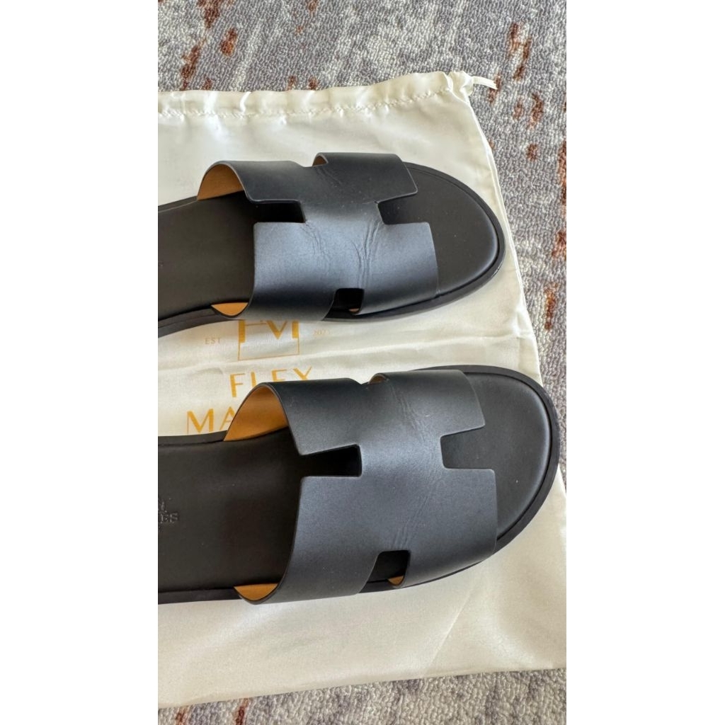 Sandal Hermès Izmir Black Leather Original Size 43.5 - Preloved/Second Hermes Izmir Black Authentic