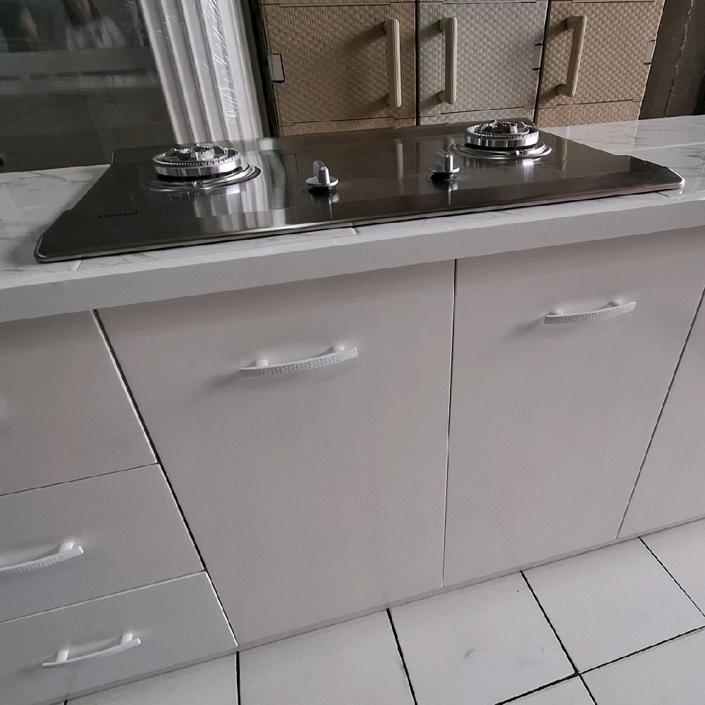 MEJA KOMPOR DAPUR DENGAN SINK WASTAFEL BAHAN KAYU CUSTOM DGN RAK PIRING 8 PINTU ALAS KERAMIK TAHAN P