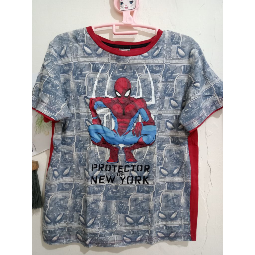 Preloved kaos anak abu spider