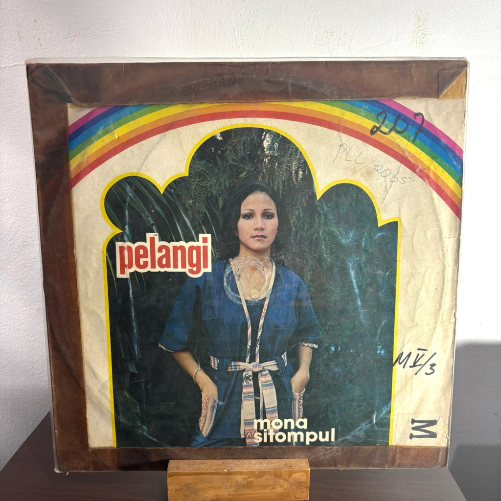 Vinyl Piringan Hitam 12 Mona Sitompul Pelangi Purnama Records