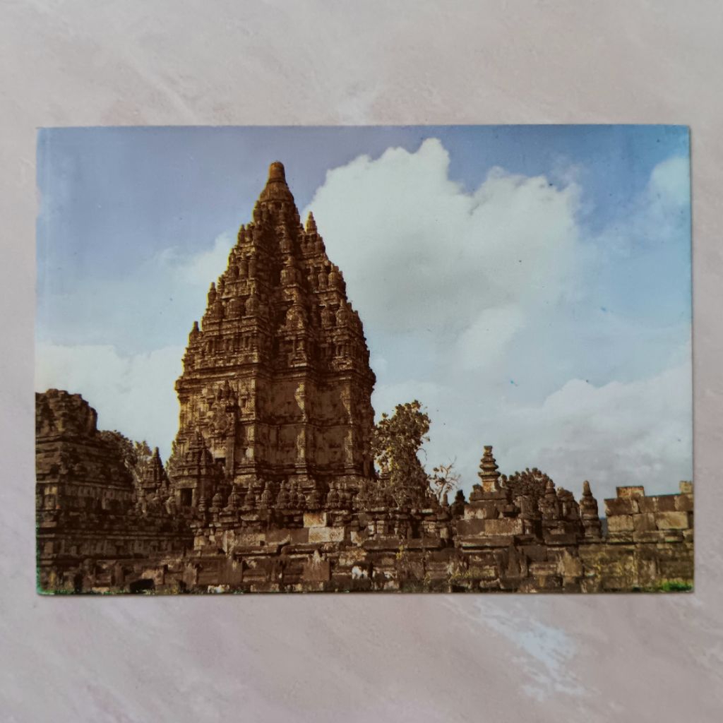 Kartu Pos Indonesia 1977 Candi Prambanan (Prambanan Temple) Mint