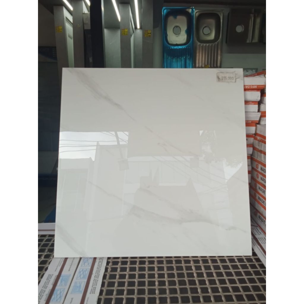 GRANIT NOCERA BIANCO 60 X 60