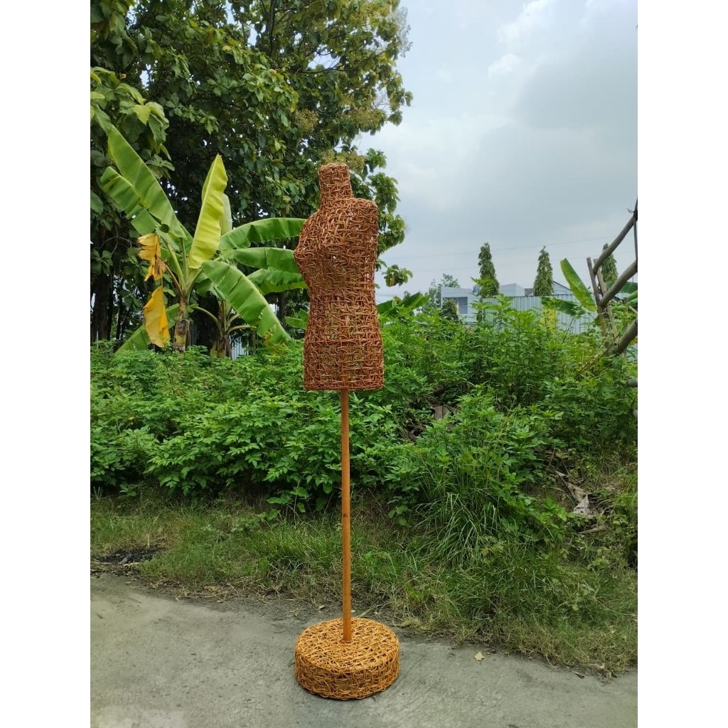 manekin mannequin rotan owol murah  kaki bulat