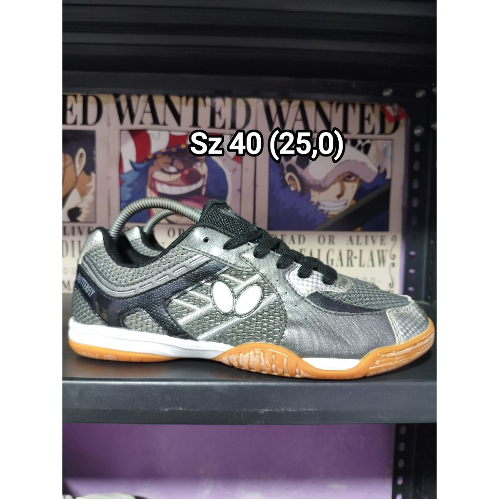 Sepatu tenis meja/pingpong second