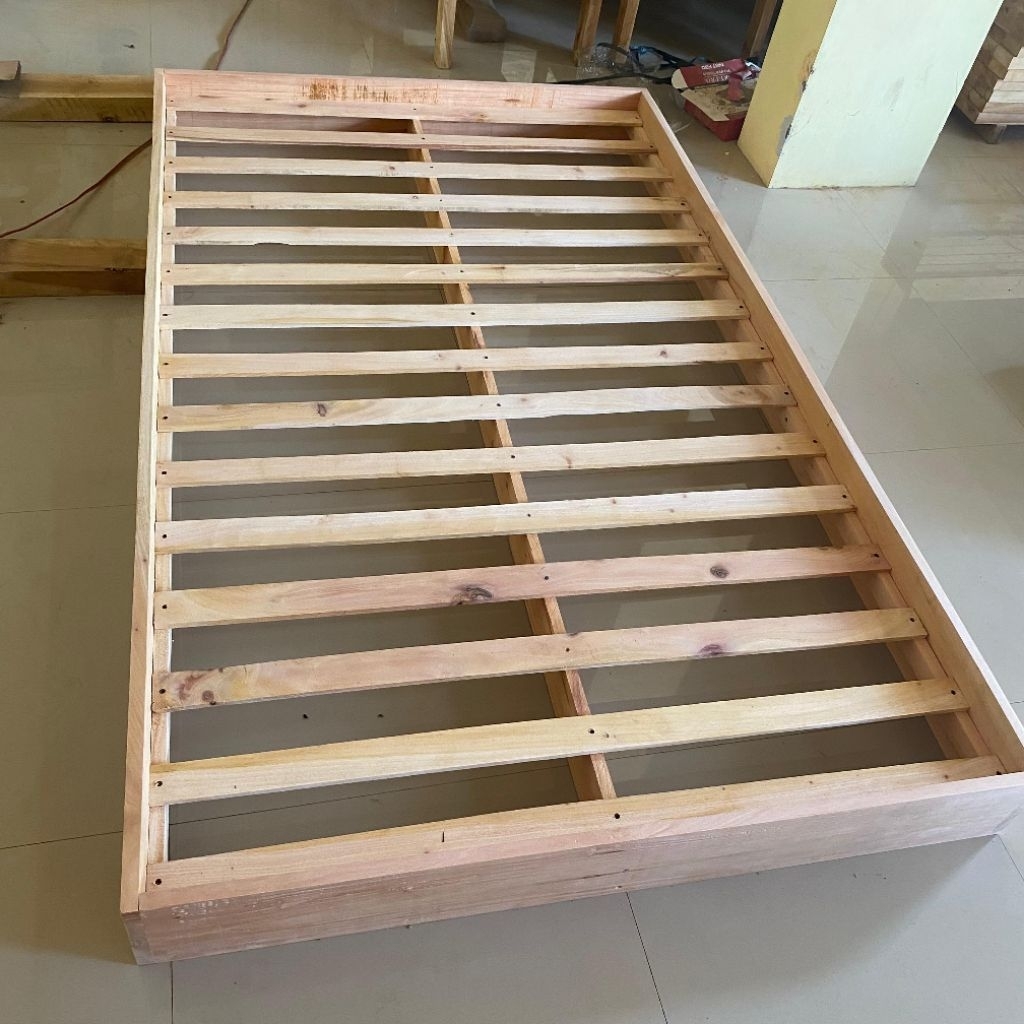 Dipan Kayu Tempat Tidur Minimalis Lesehan