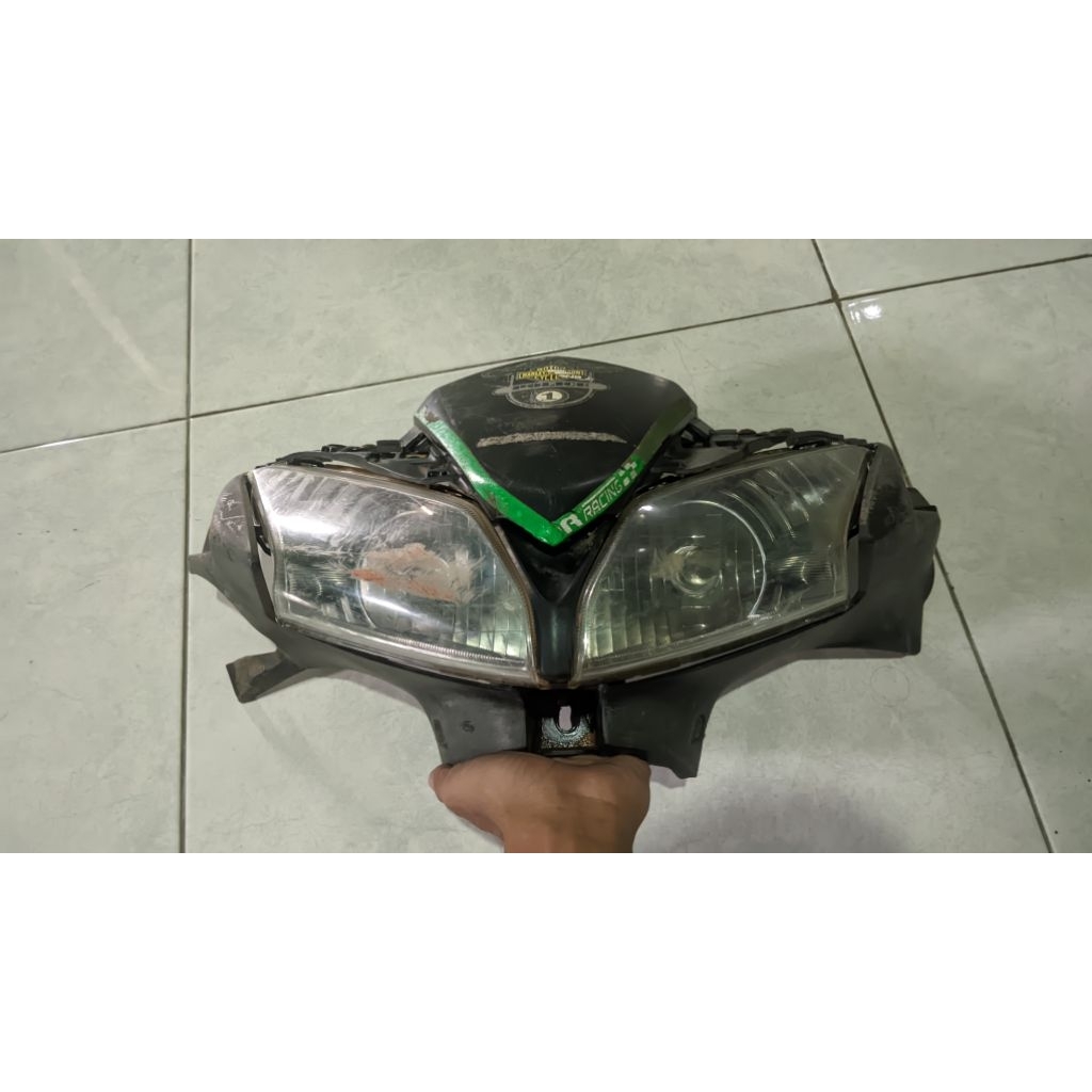 Batok Depan Reflektor Honda Blade 110 New Original Copotan K07