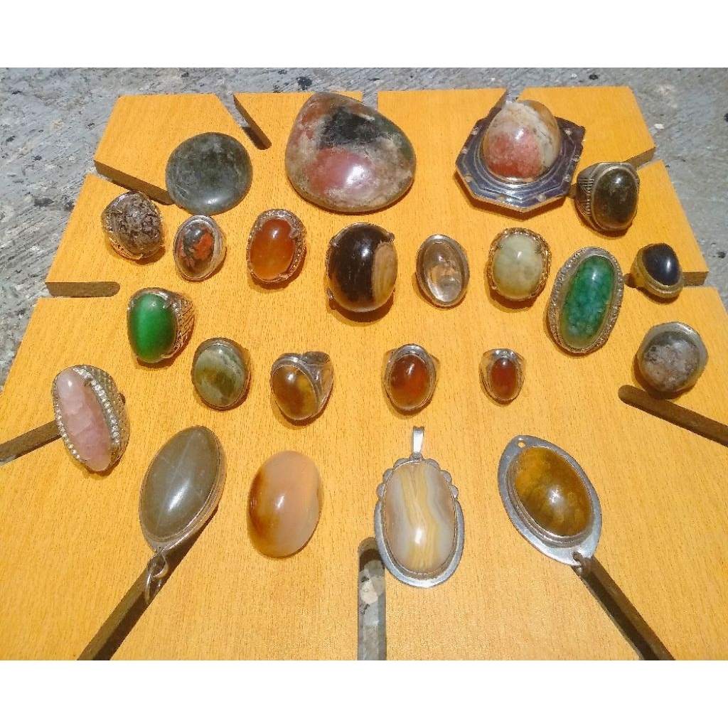 Batu Akik / Batu Alam / Batu Antik