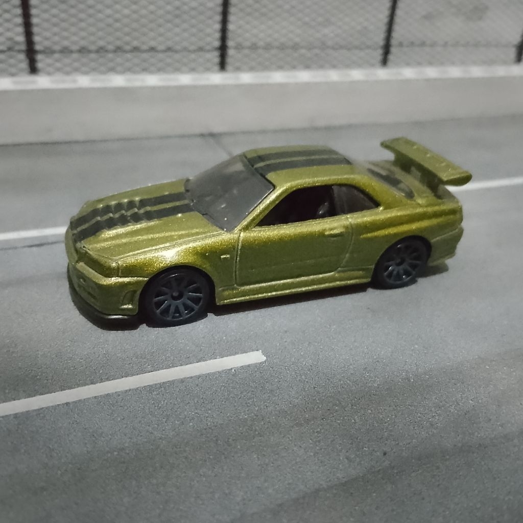 Hot wheels regular nissan skyline r34 gt-r loose