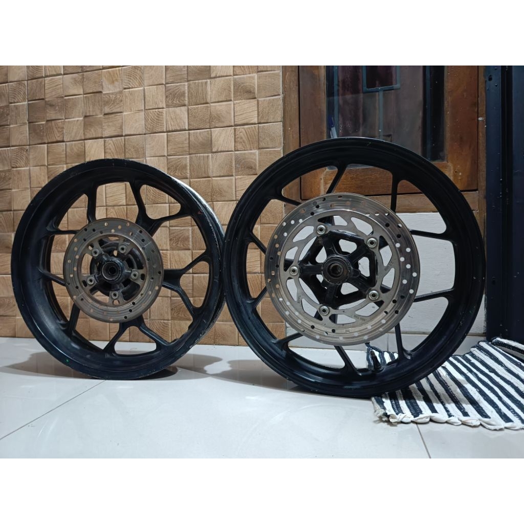 Velg Yamaha Xabre Original