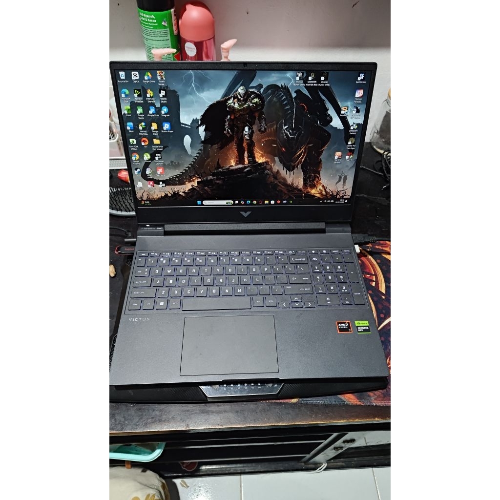 LAPTOP HP VICTUS 15, RTX 4060, RYZEN 7 8845HS, SSD 2TB, RAM 16 GB