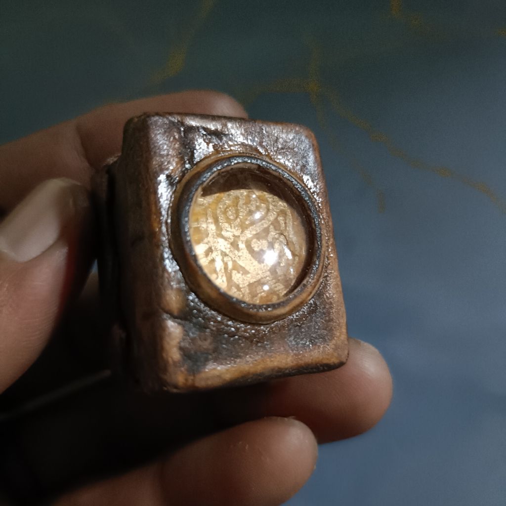 (Bisa cod)Alquran stambul kecil tinta emas+wadah ada kaca