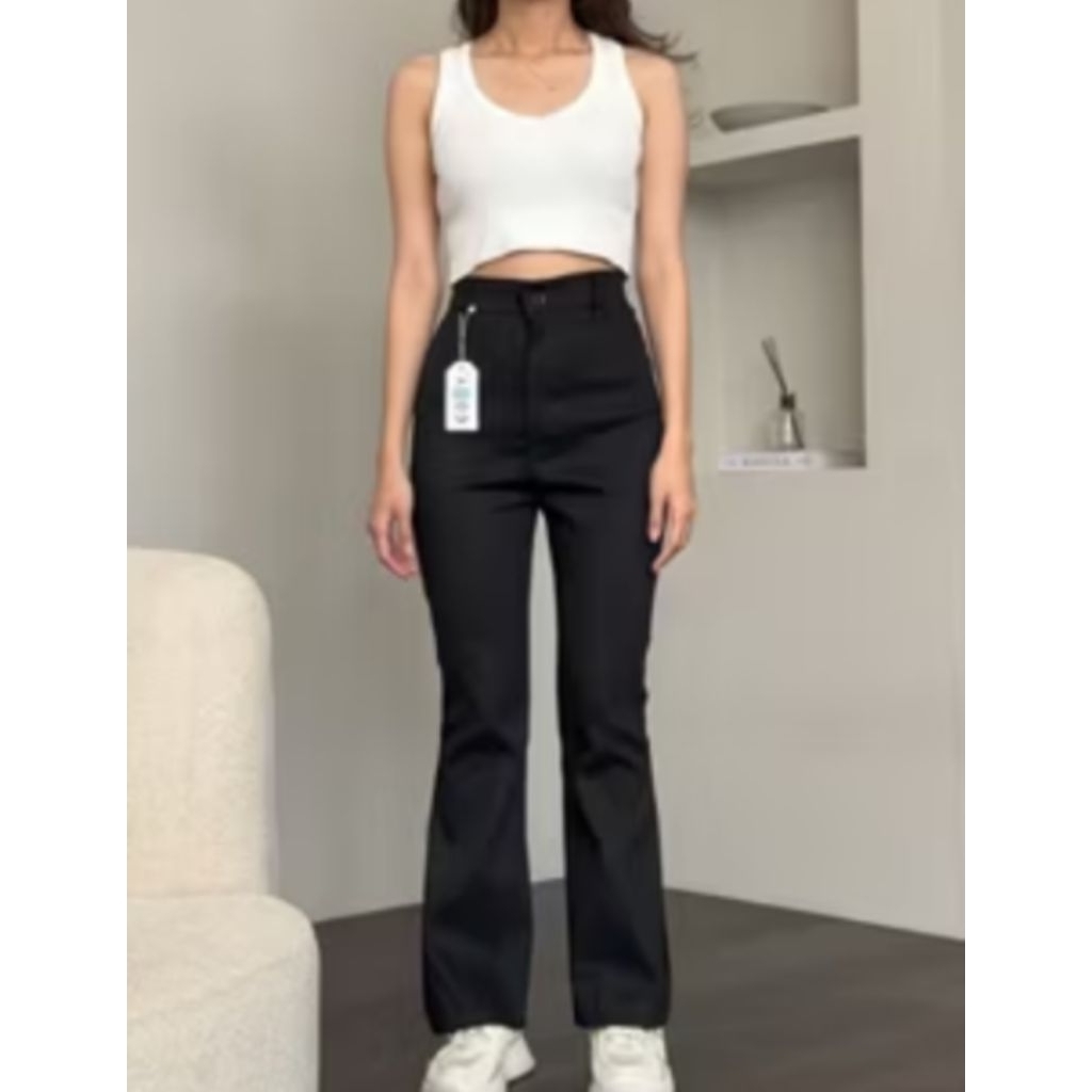 Preloved Celana Chinos Cutbray Wanita