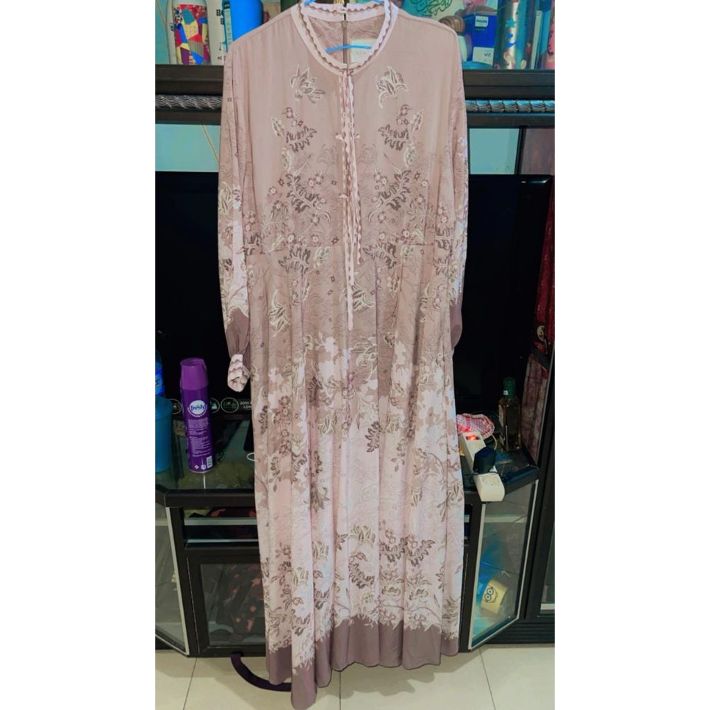 Dress wearing Klamby new