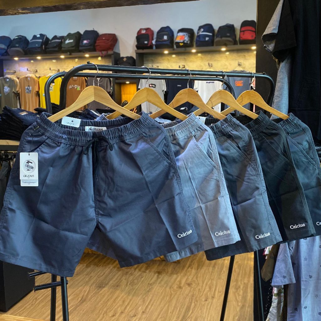 Celana Pendek Jumbo Distro CELCIUS Pria – Size 33–38 | Katun Twill Adem, Pinggang Karet Tali Serut |