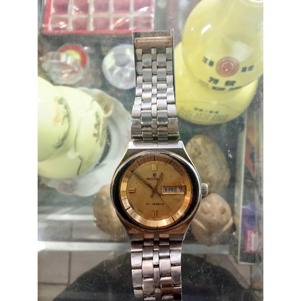 Jam tangan Rotax jadul adalah jam tangan antik