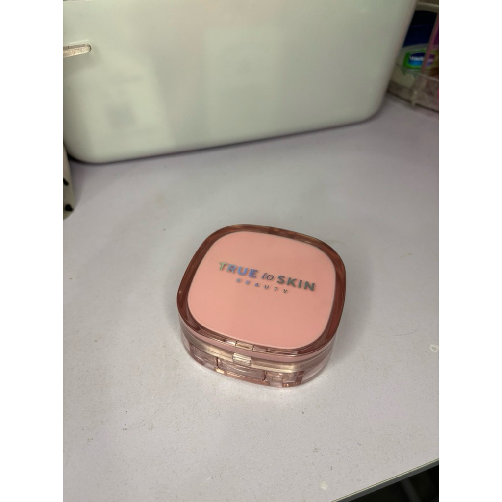 Preloved cushion true to skin