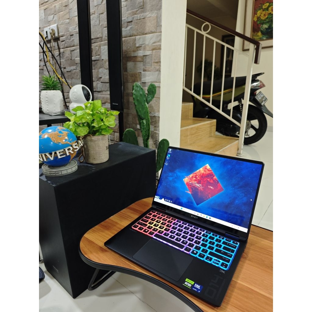 Laptop HP Omen Transcend 14 RTX5070 Ultra 9 x rog tuf msi nitro