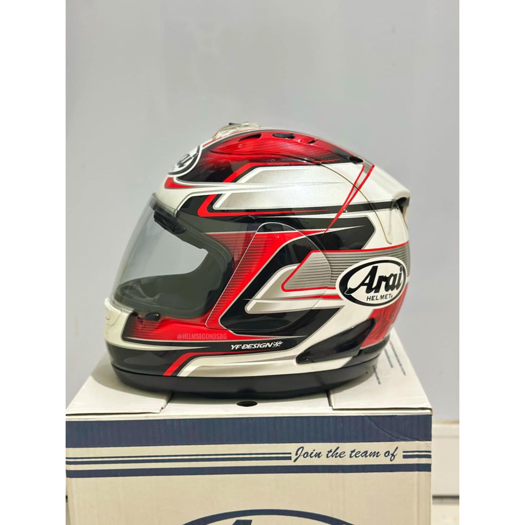 HELM ARAI GP FEDROSA RED SIZE L SECOND SNEEL
