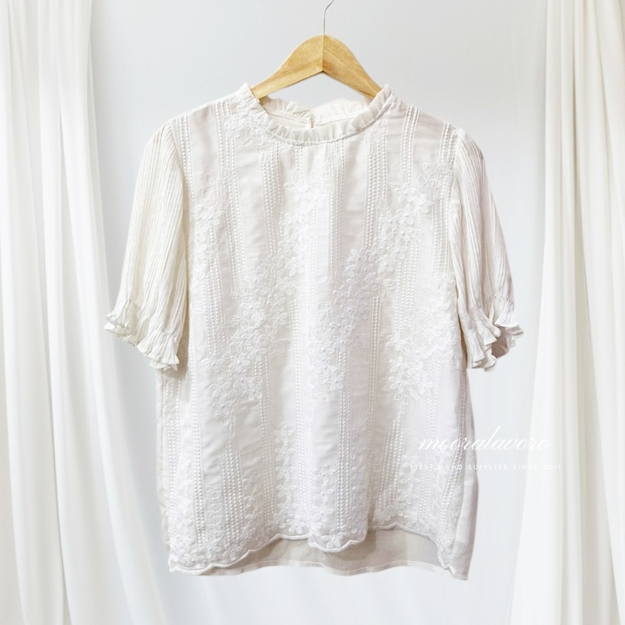 WIND CLASSY CROCHET EMBROIDERY PLEATS TOP KOREAN STYLE READY BANGKOK PREMIUM COLLECTIONS BKK