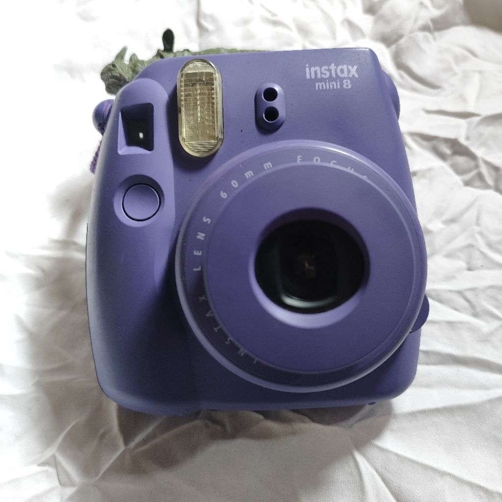 Kamera instax mini 8 untuk pajangan rusak