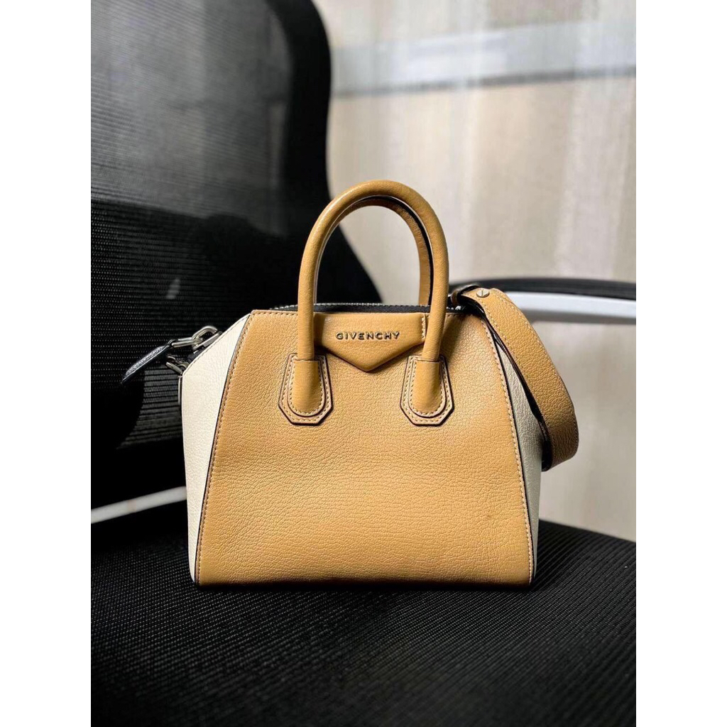 (PRELOVED) Givenchy Antigona Tricolor 2017