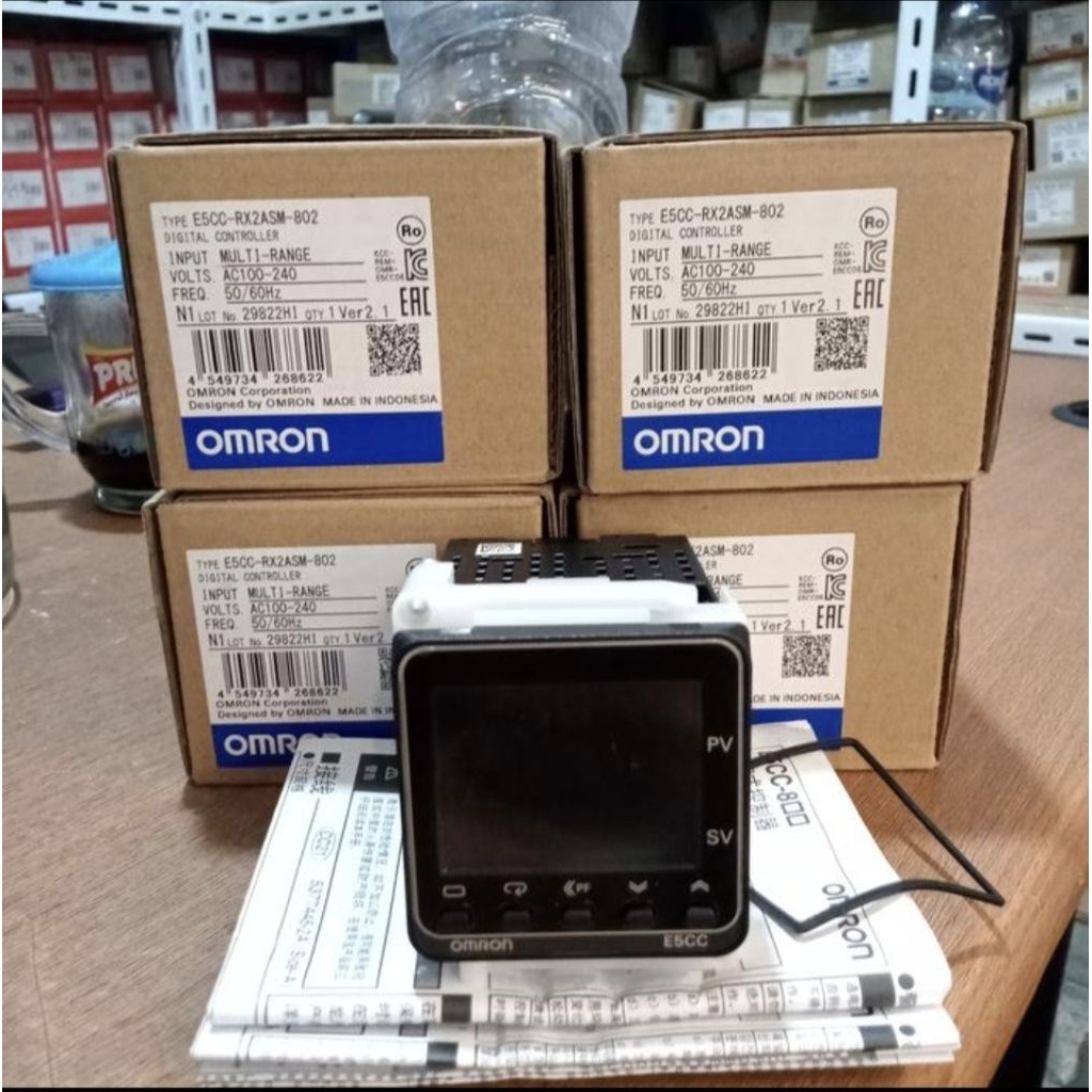 TEMPERATURE CONTROLLER OMRON E5CC-RX2ASM-802