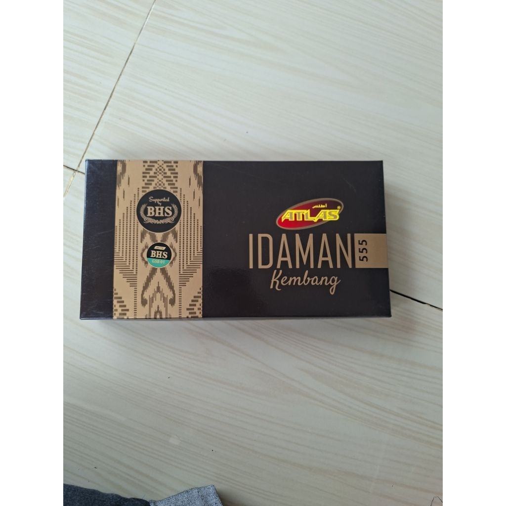 Sarung Atlas Idaman Kembang 555