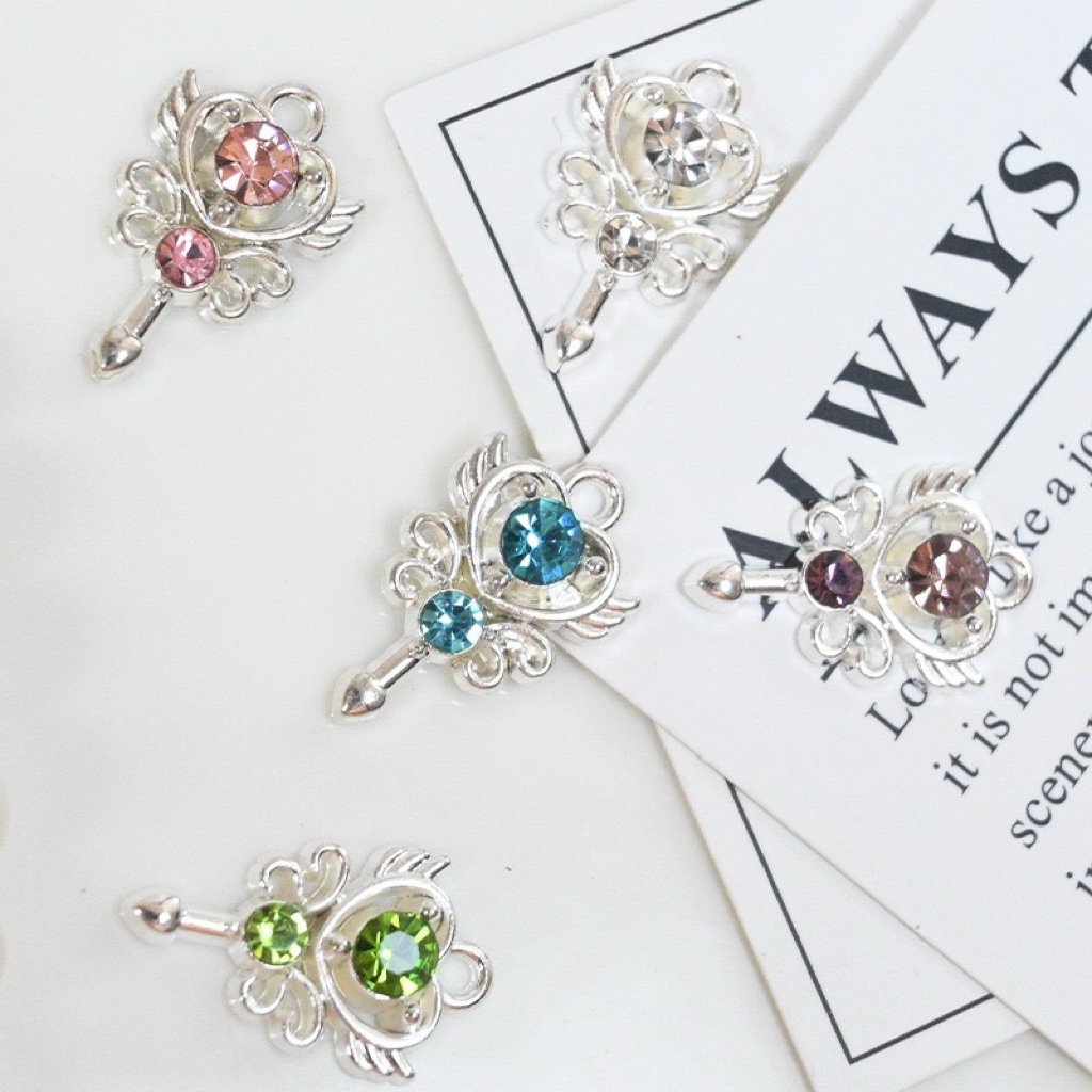 (1Pcs) D172 Charm Besi Magic Stick Diamond