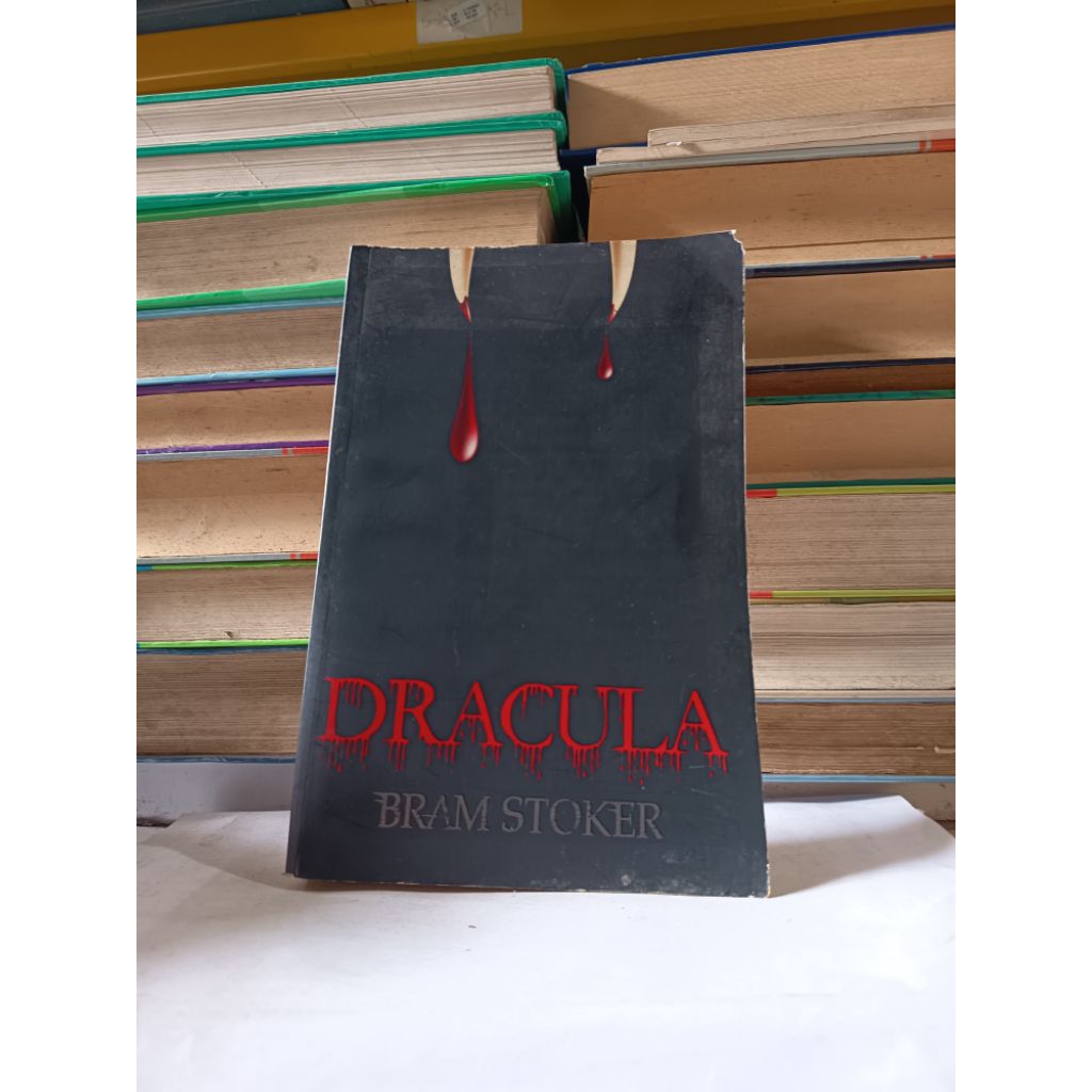 JUAL BUKU BEKAS - DRACULA - BRAM STOKER