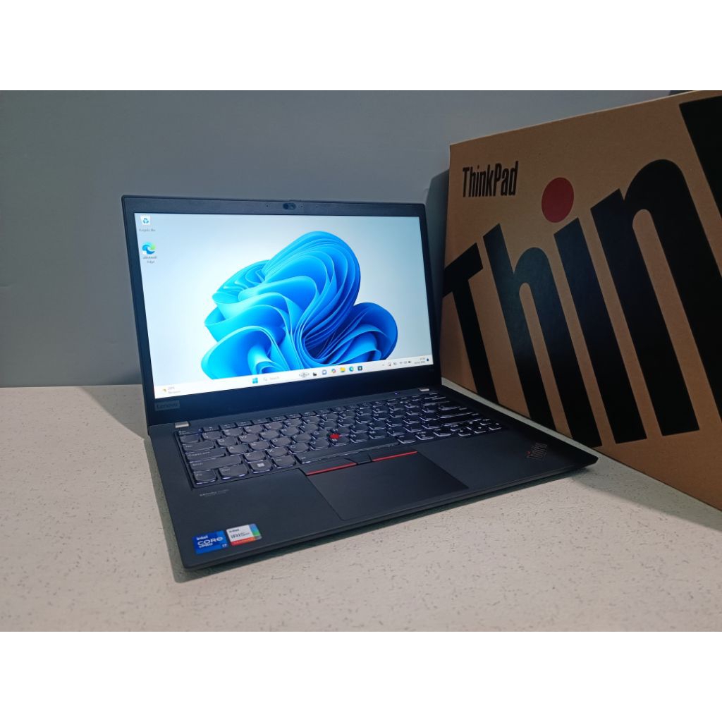 Laptop Thinkpad T14 i7 1185G7 RAM 16GB Like New Fullset
