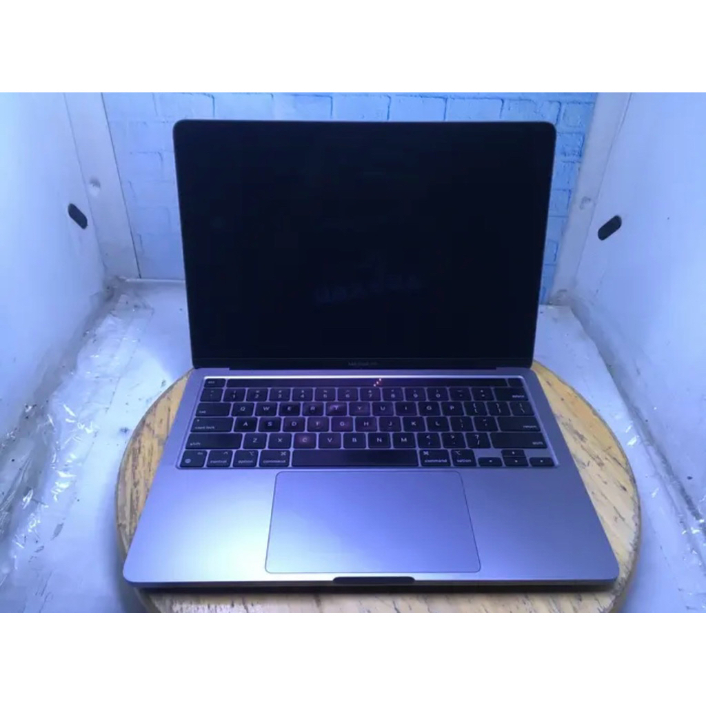 Macbook Pro 13 M1 2020 RETINa Ram 16GB SSD 512GB