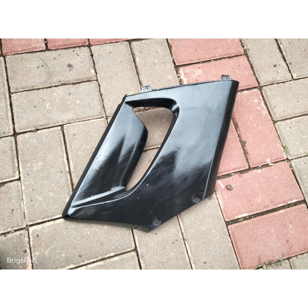 midle body bodi tengah fairing kiri honda cbr150r cbr 150r old thailand original