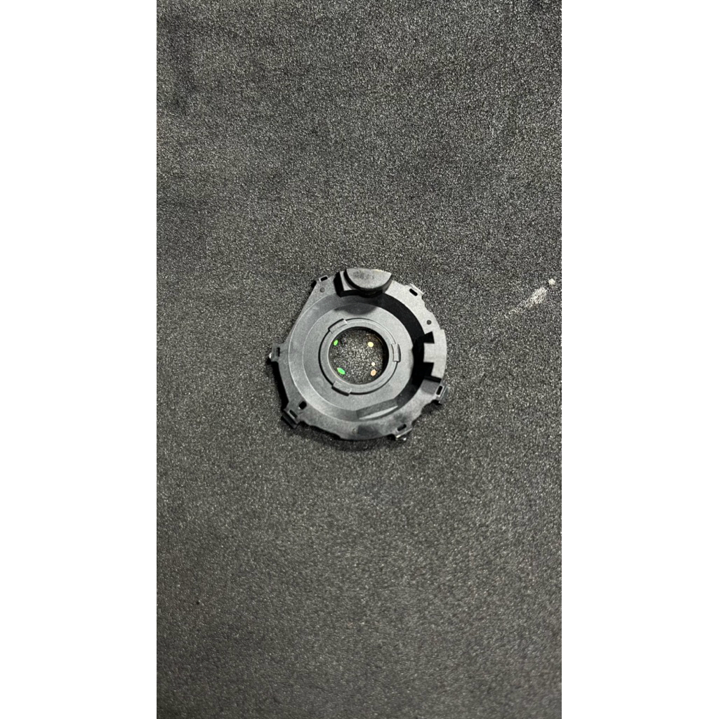 Optik dalam lensa 16-50mm oss sony