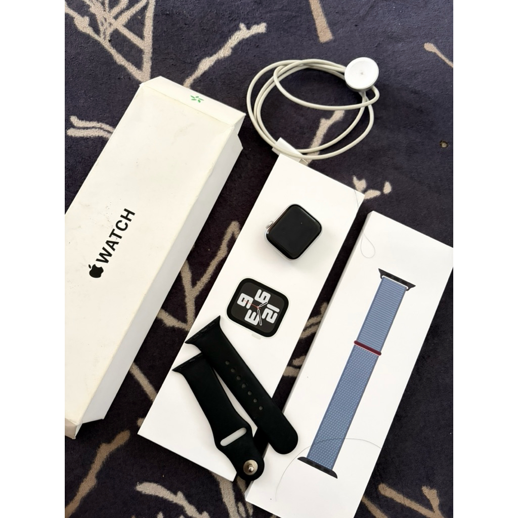 Apple Watch SE gen 2 2023