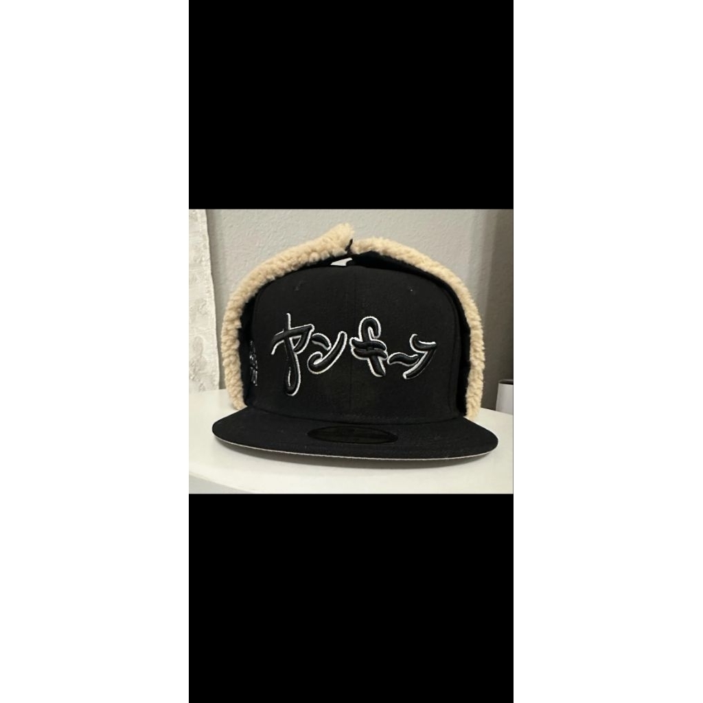 NEW ERA NY DOG EAR FITTED CAPS